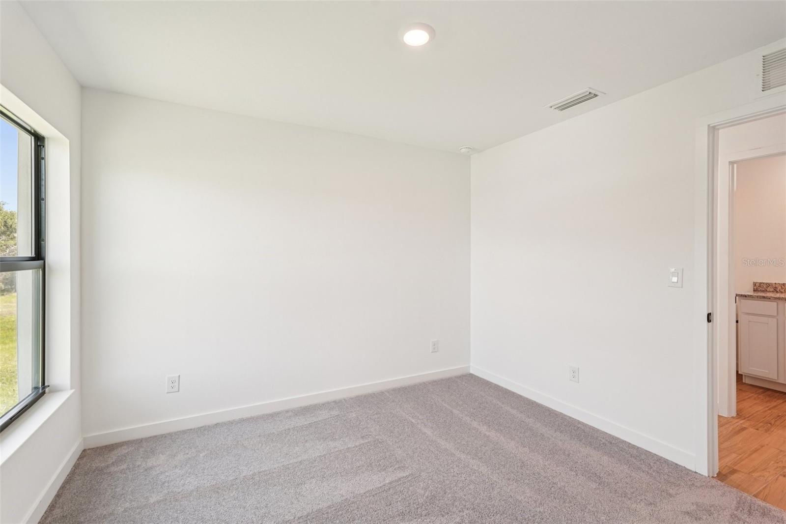 Listing Image #42