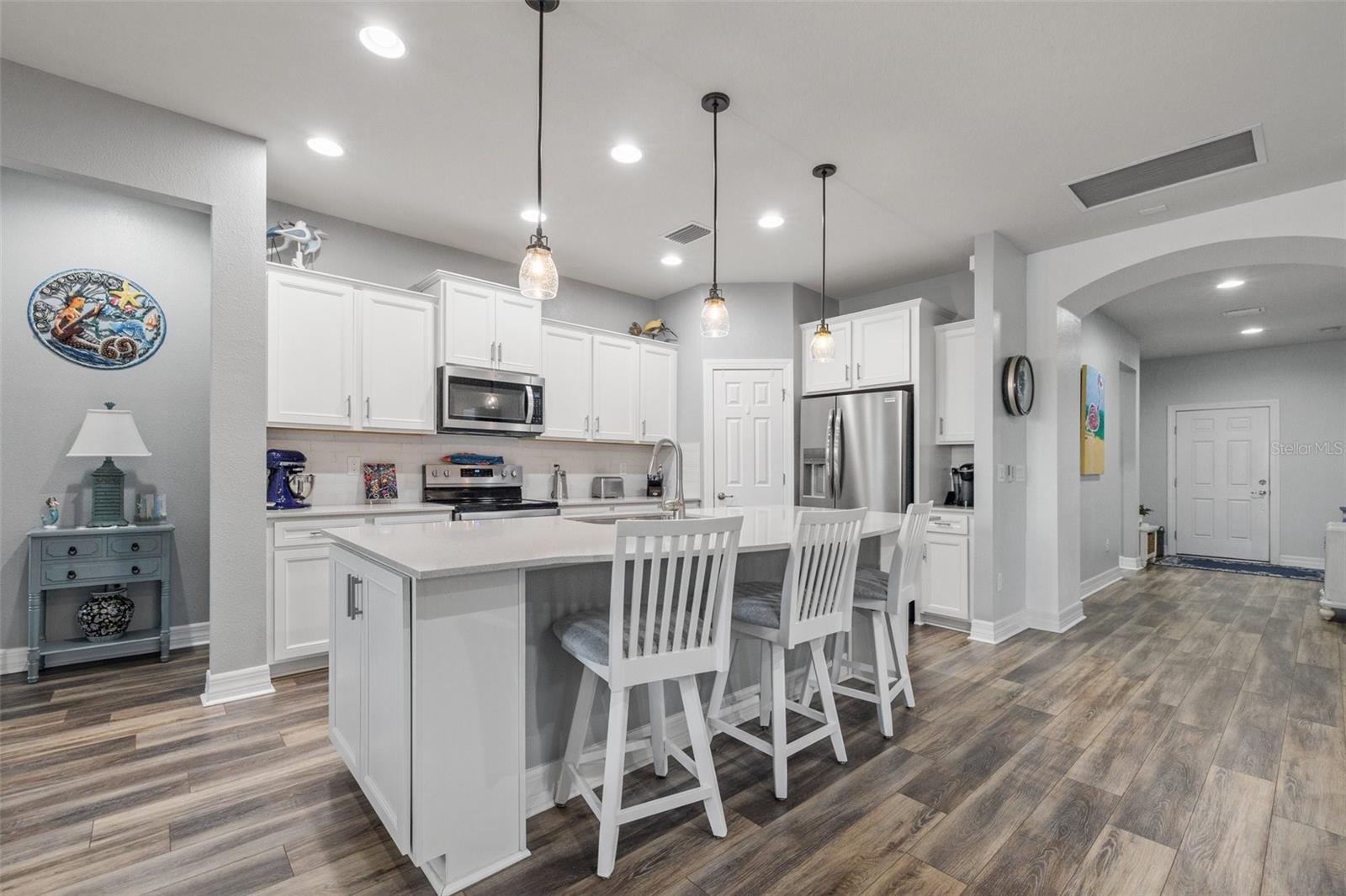 Listing Image #7