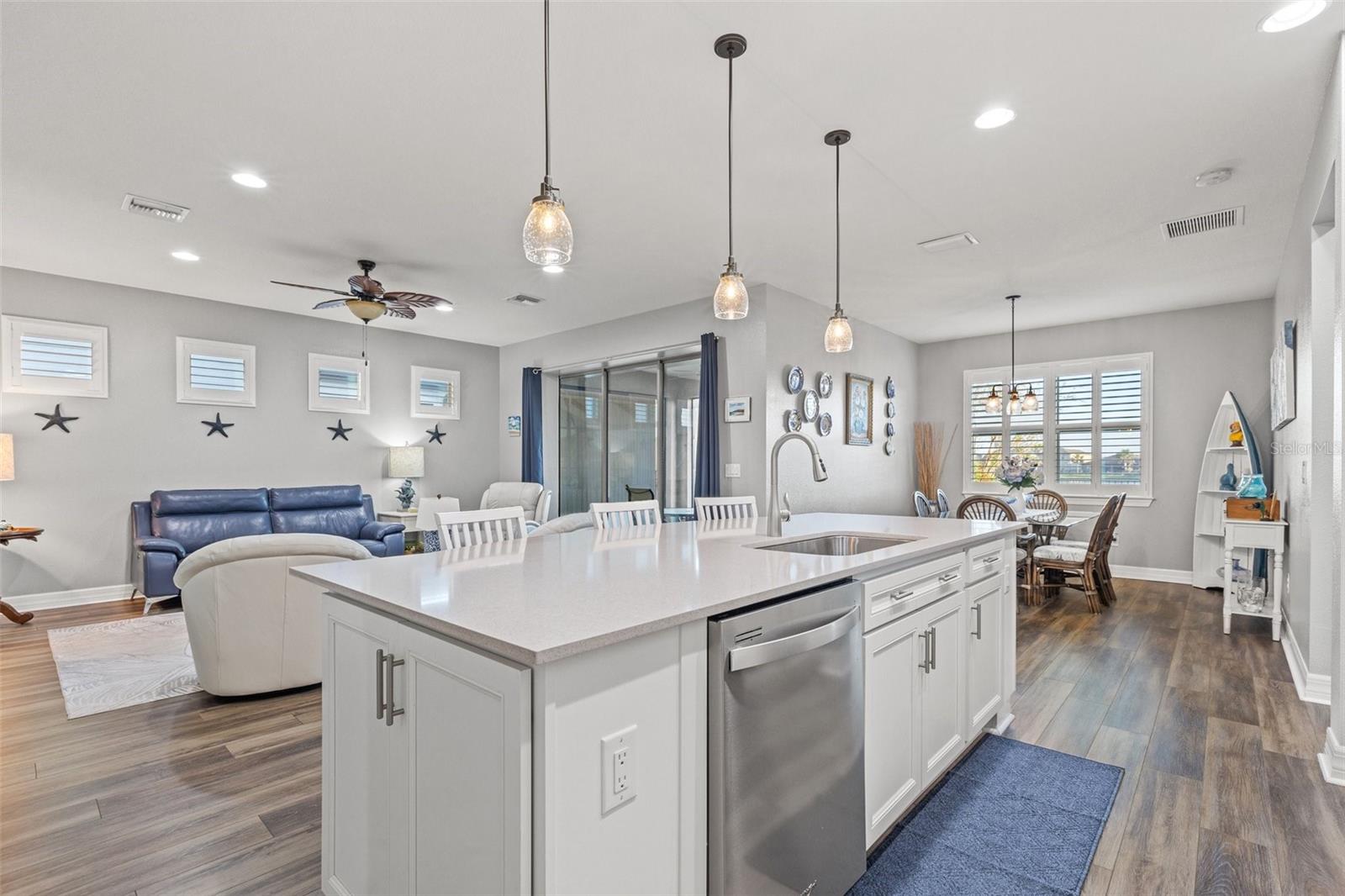 Listing Image #13