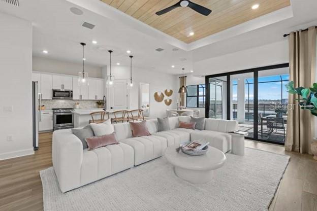 Listing Image #13