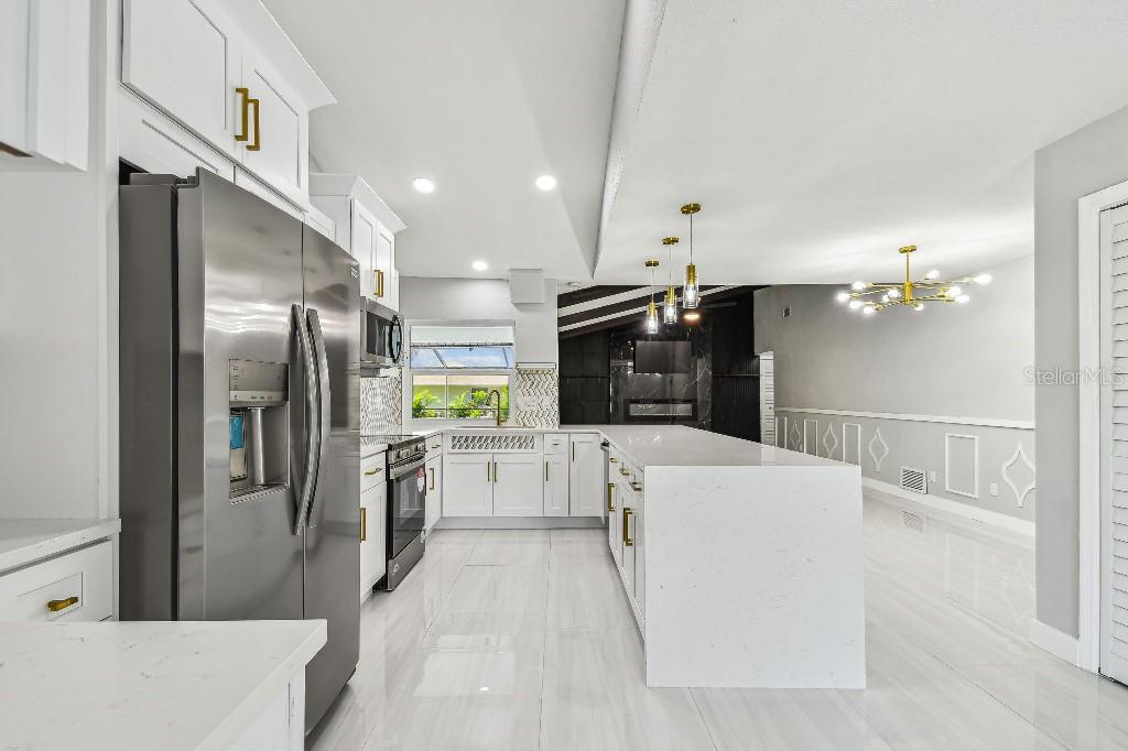 Listing Image #7
