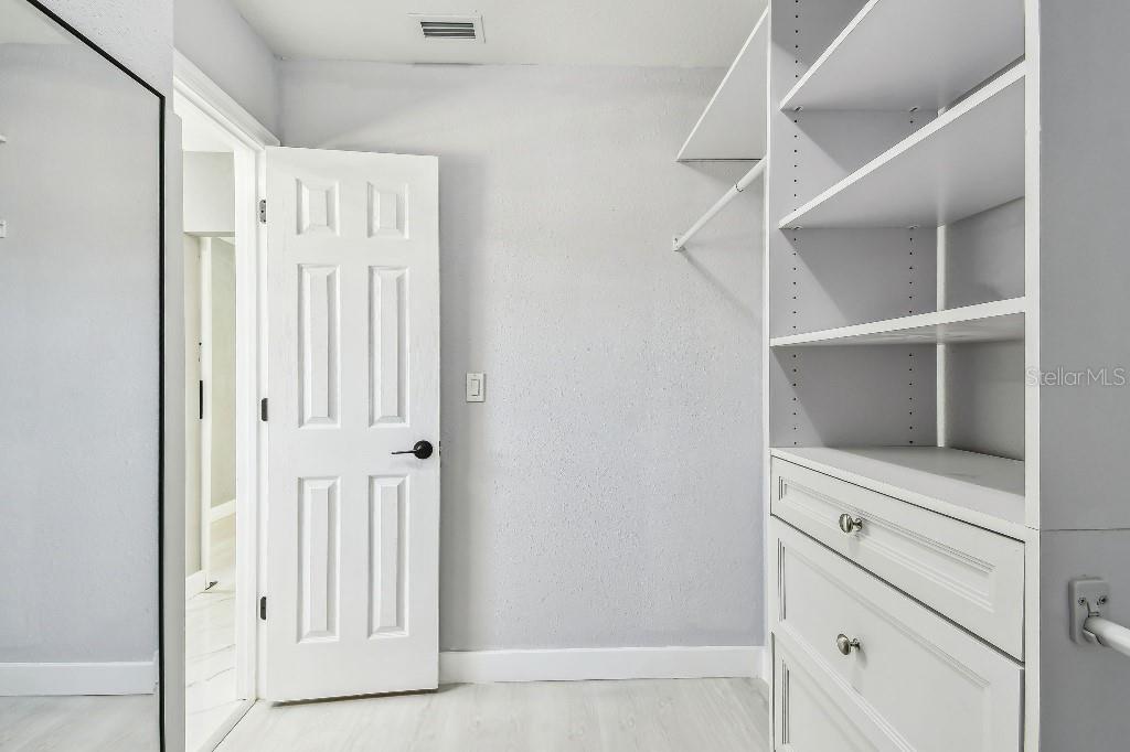 Listing Image #29