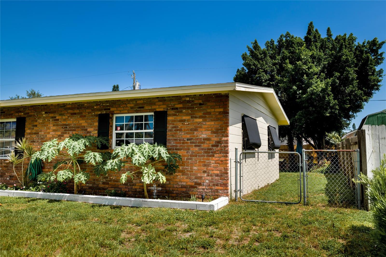 Listing Image #4