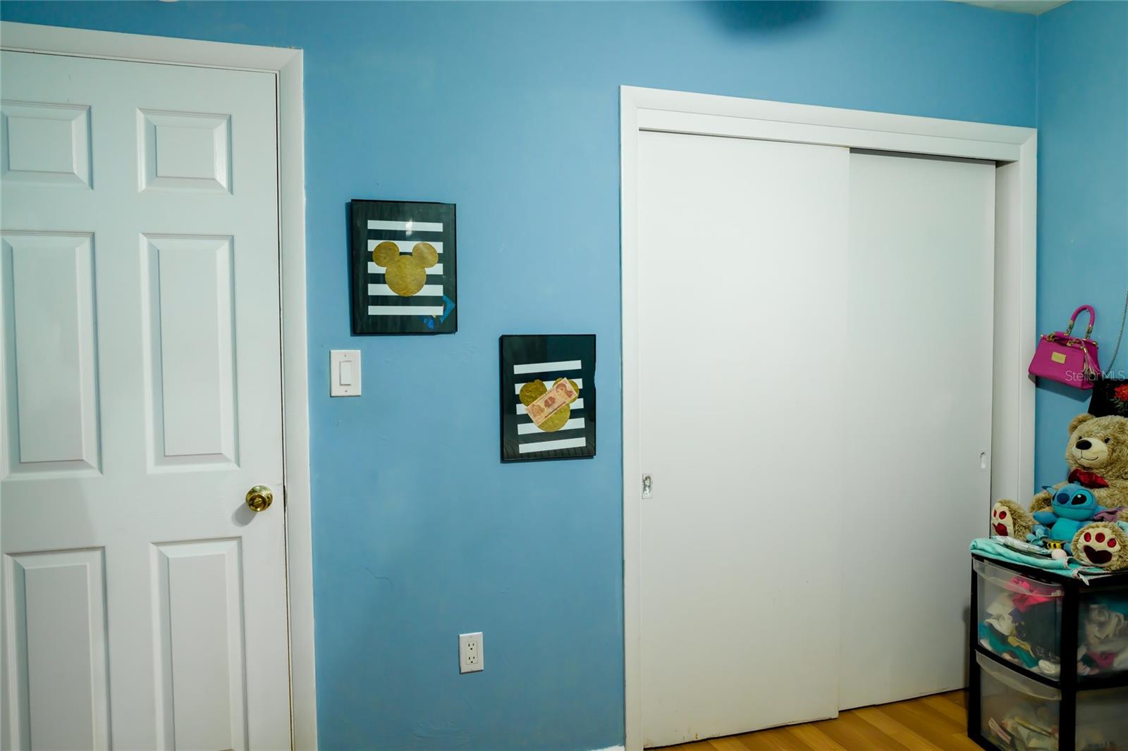 Listing Image #21