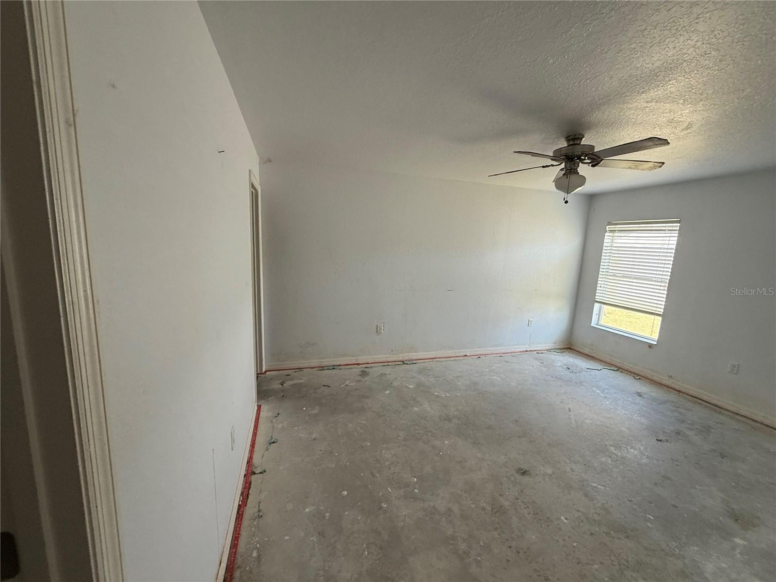 Listing Image #4
