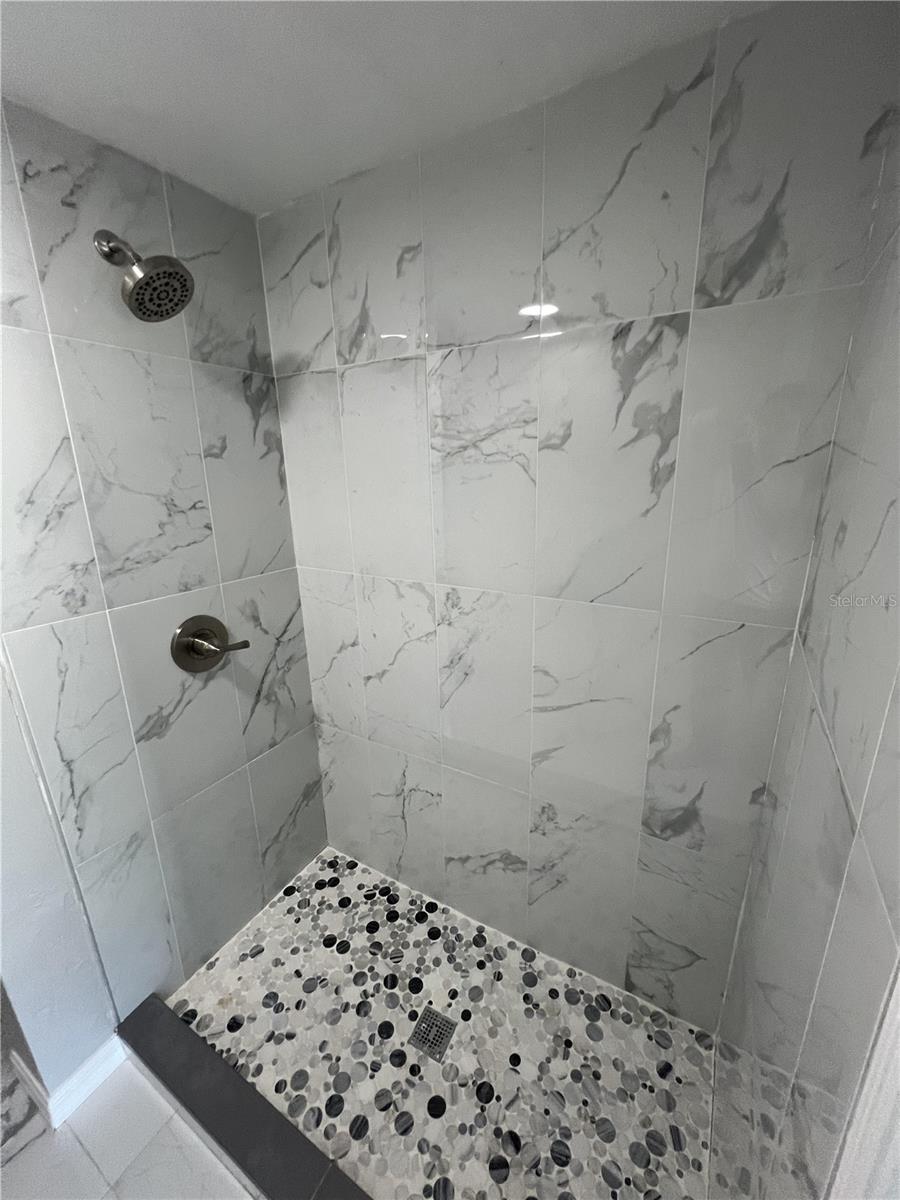Listing Image #7