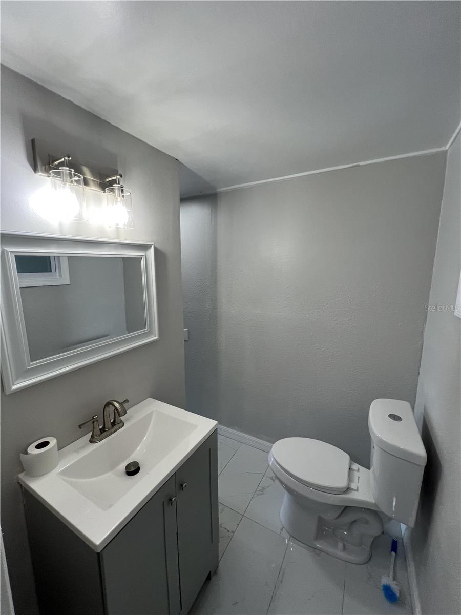 Listing Image #8
