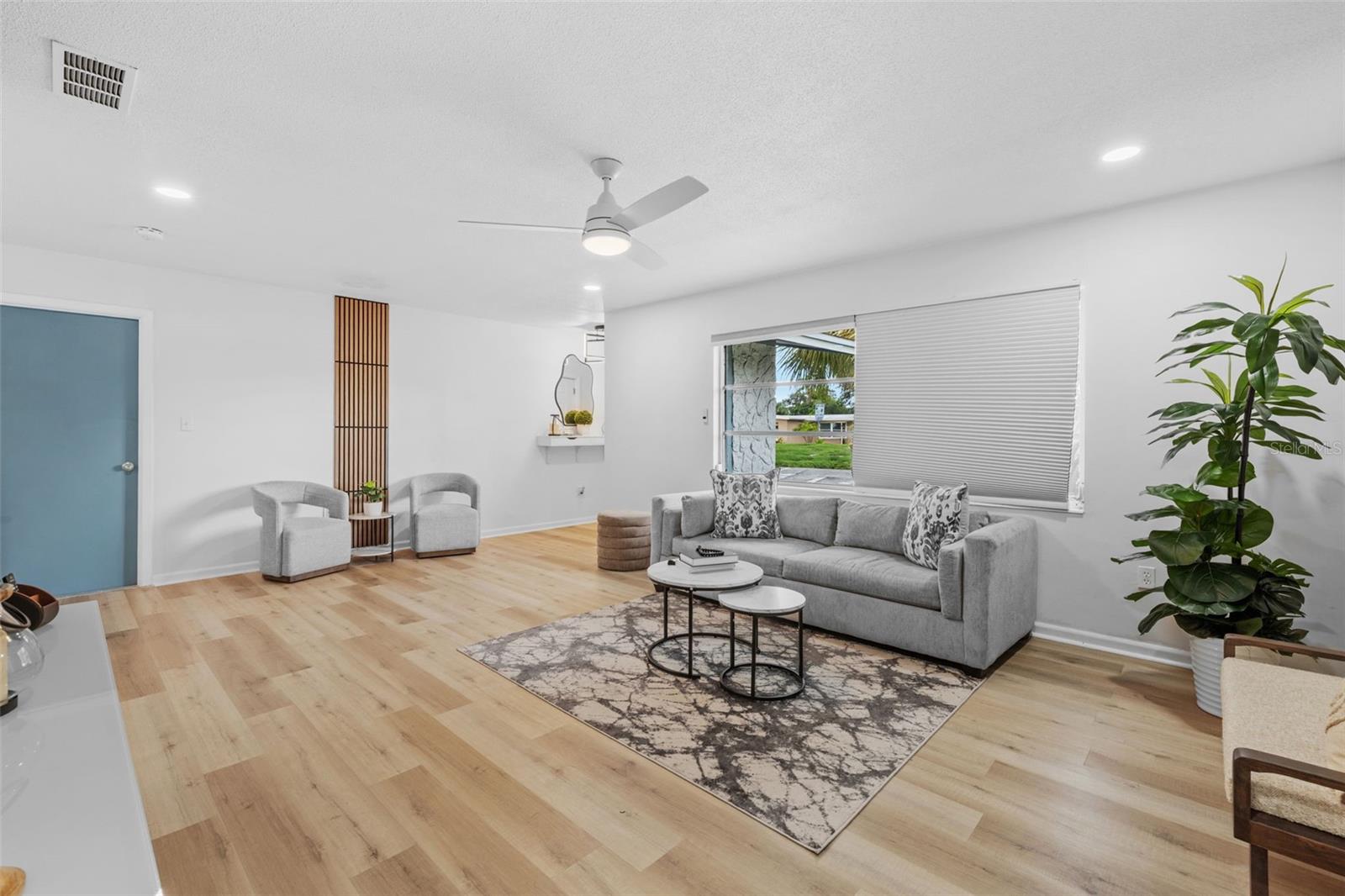 Listing Image #8