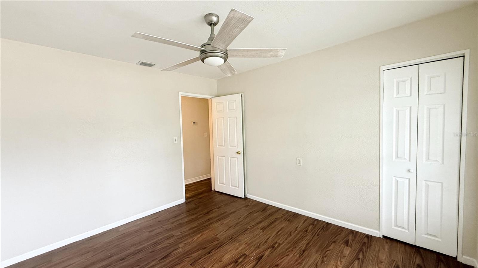 Listing Image #16