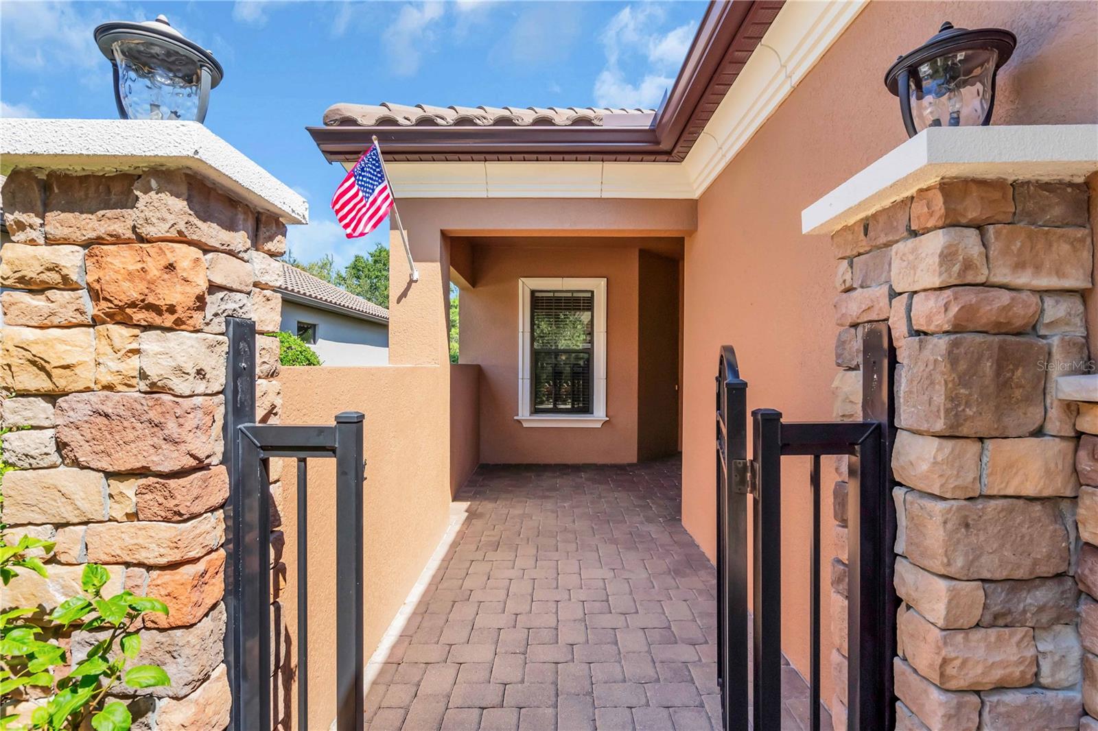 Listing Image #4