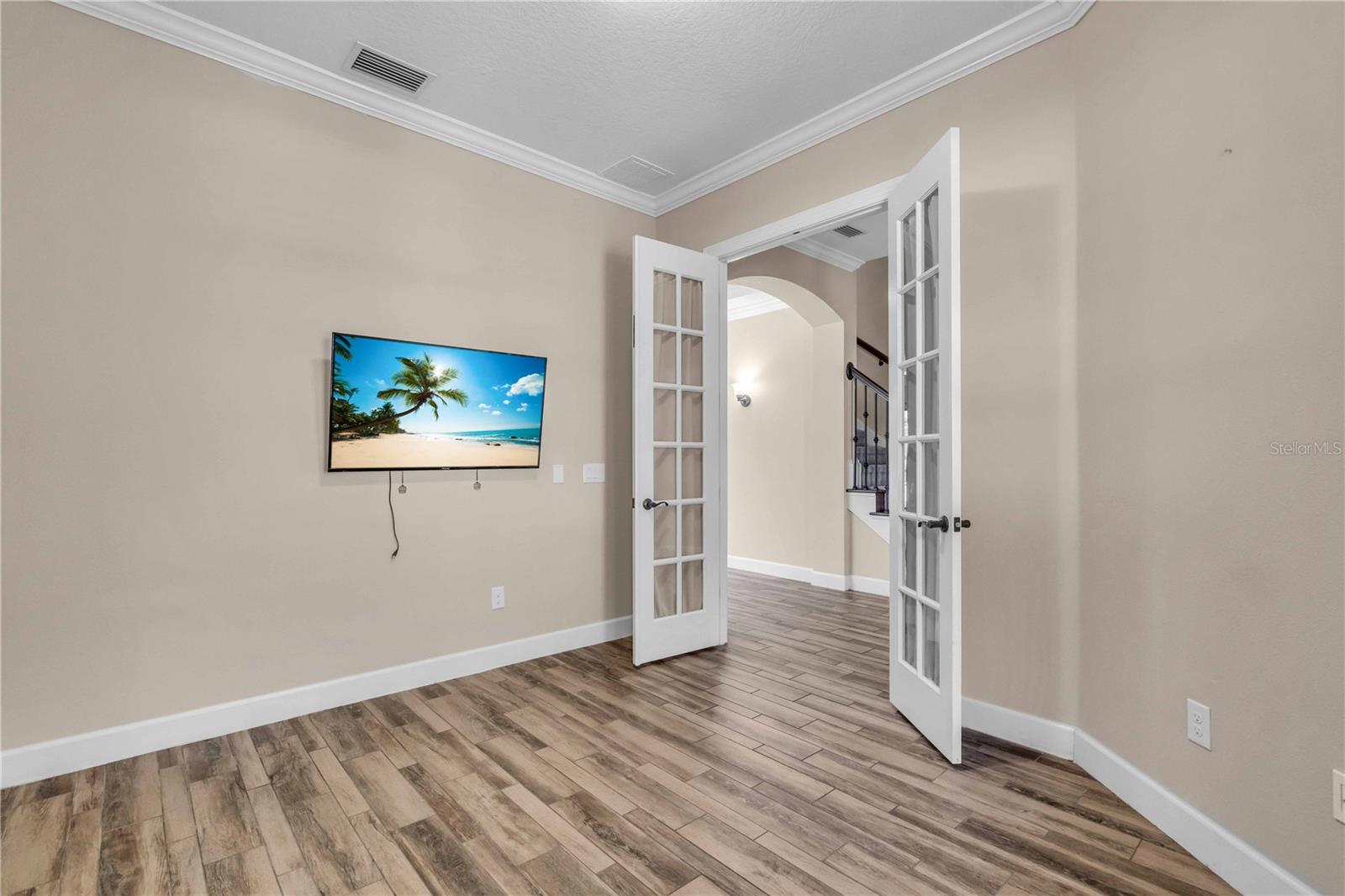 Listing Image #7