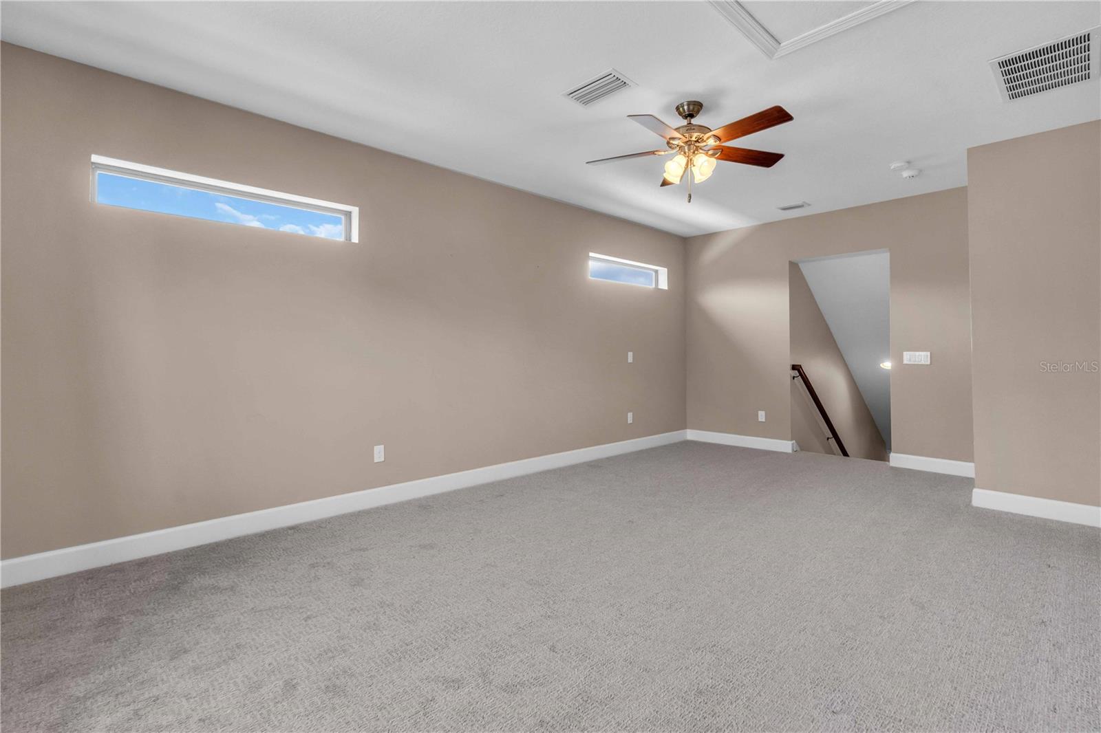 Listing Image #32