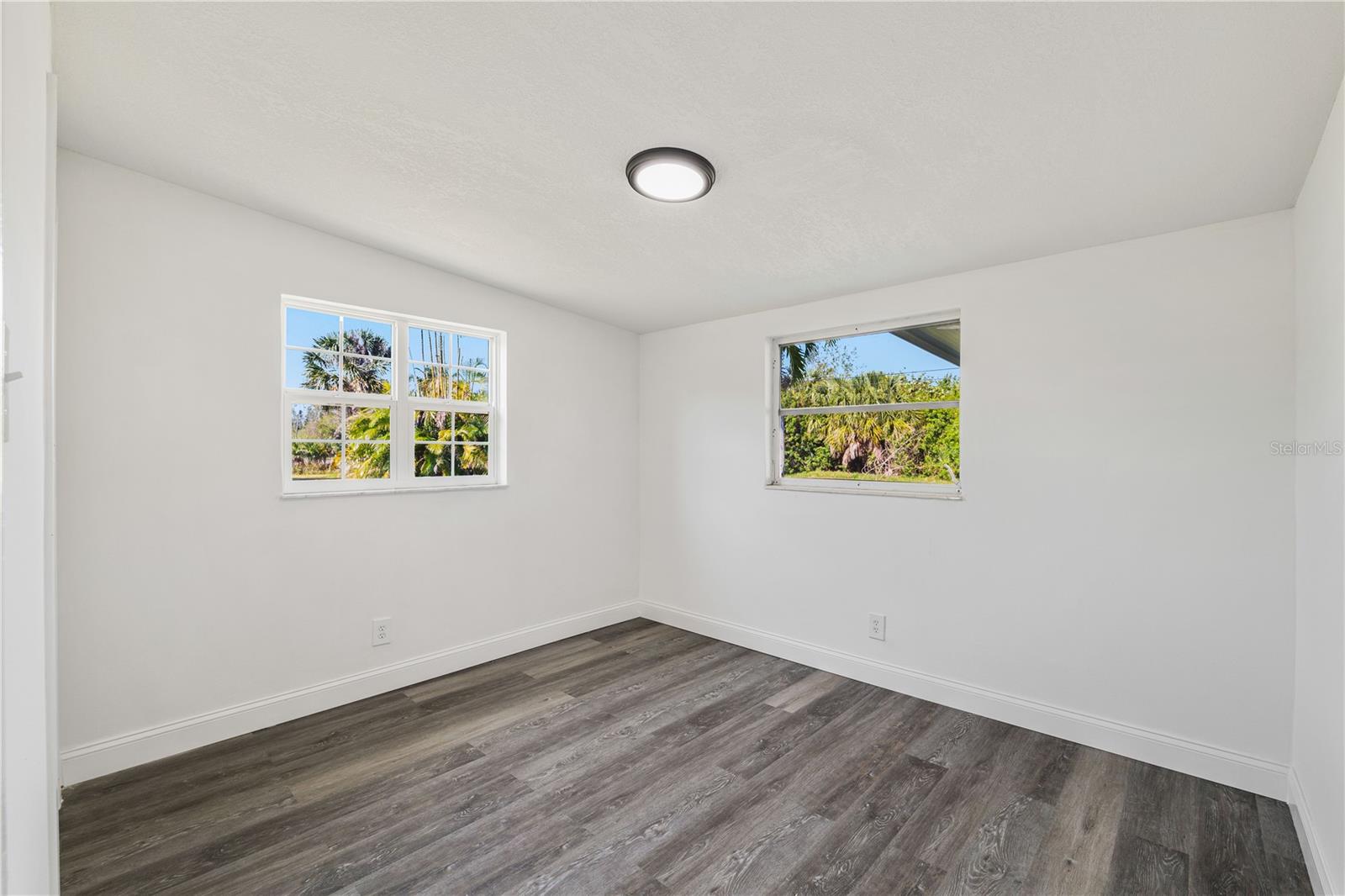 Listing Image #6