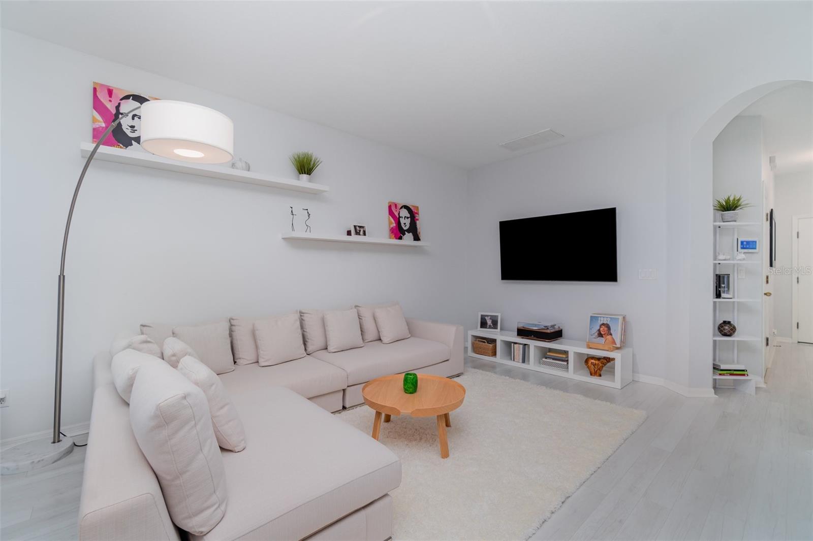 Listing Image #5