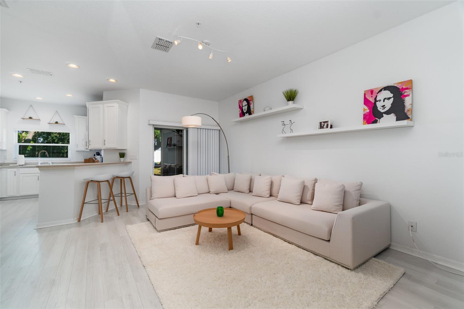 Listing Image #6
