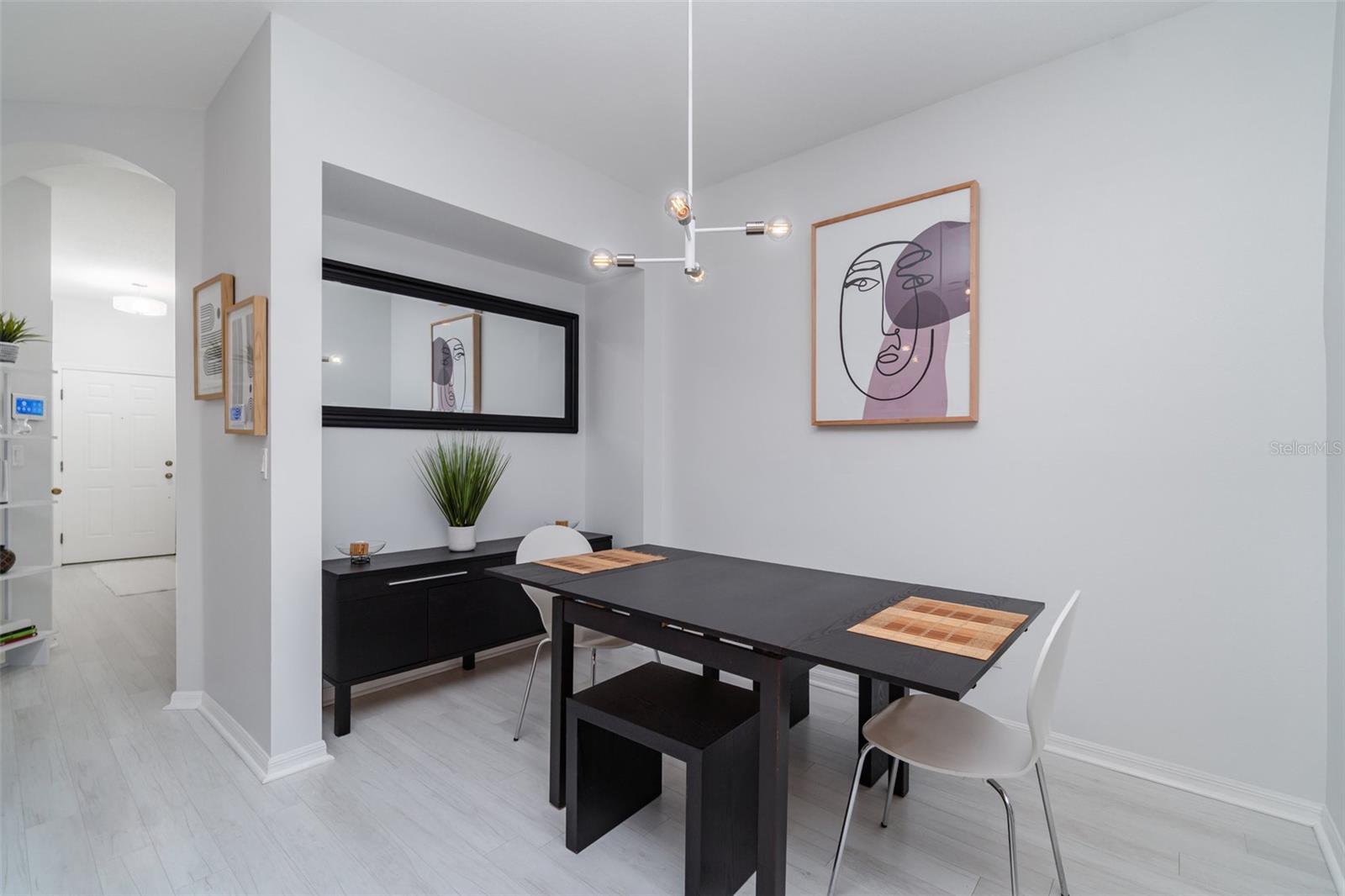 Listing Image #8