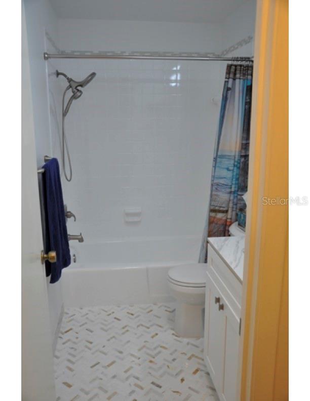 Listing Image #9