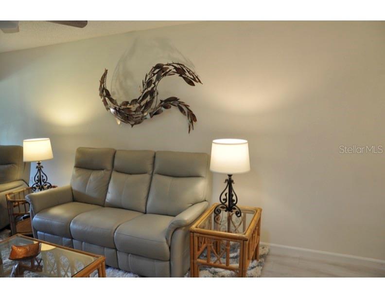 Listing Image #28