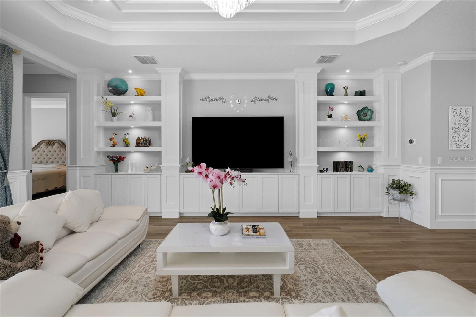 Listing Image #8