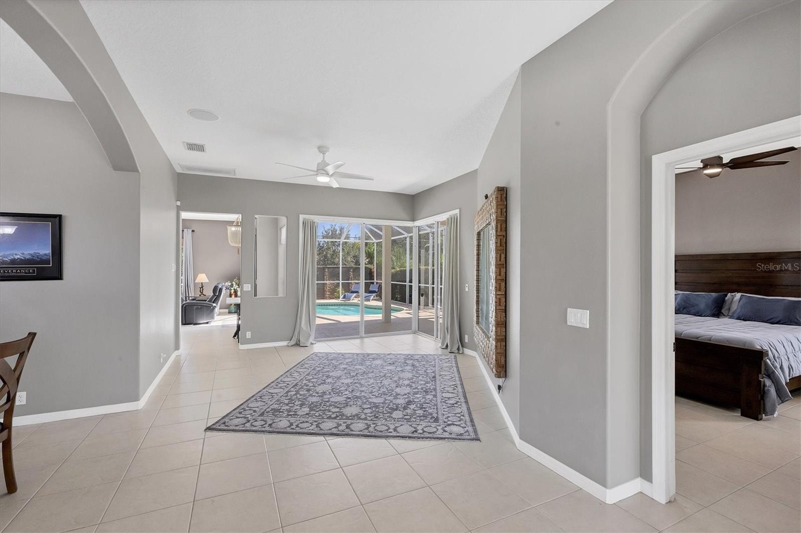 Listing Image #16