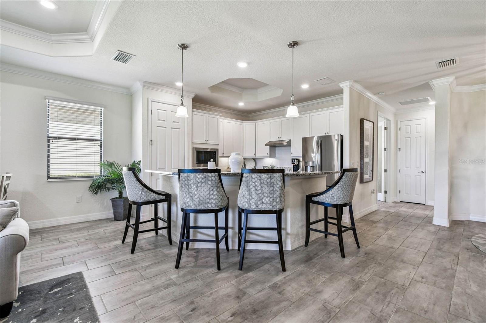 Listing Image #11