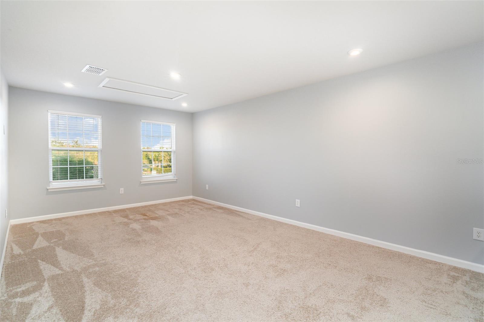 Listing Image #28
