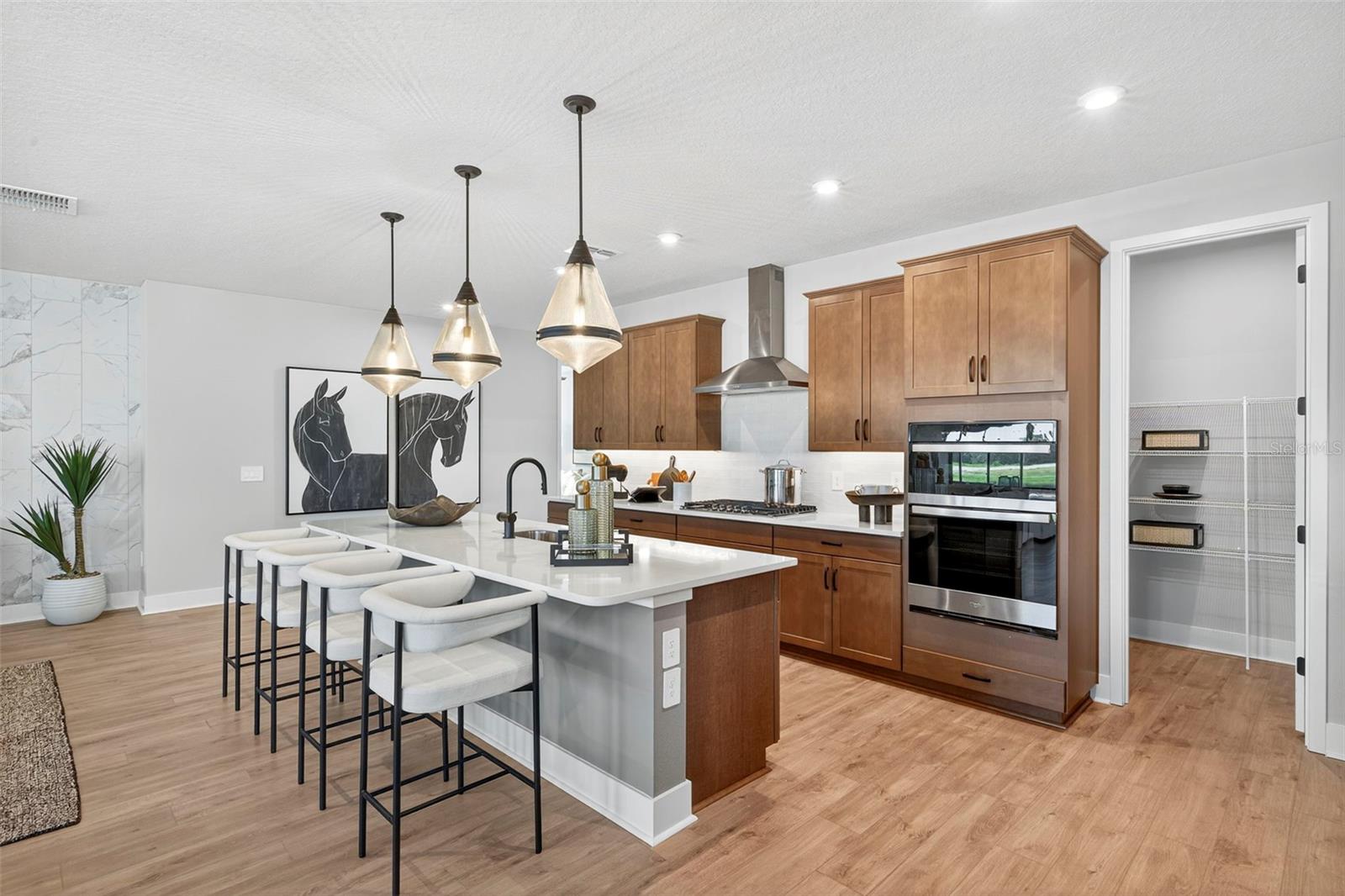 Listing Image #7