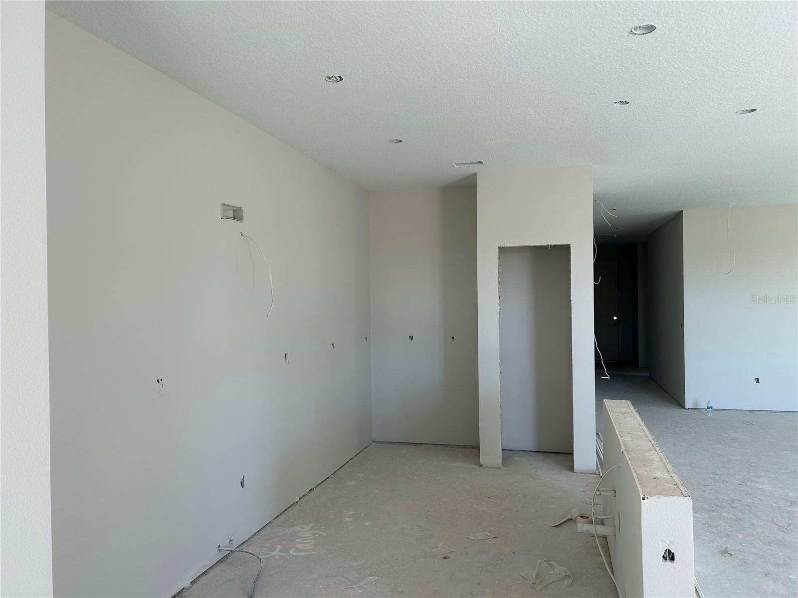 Listing Image #18