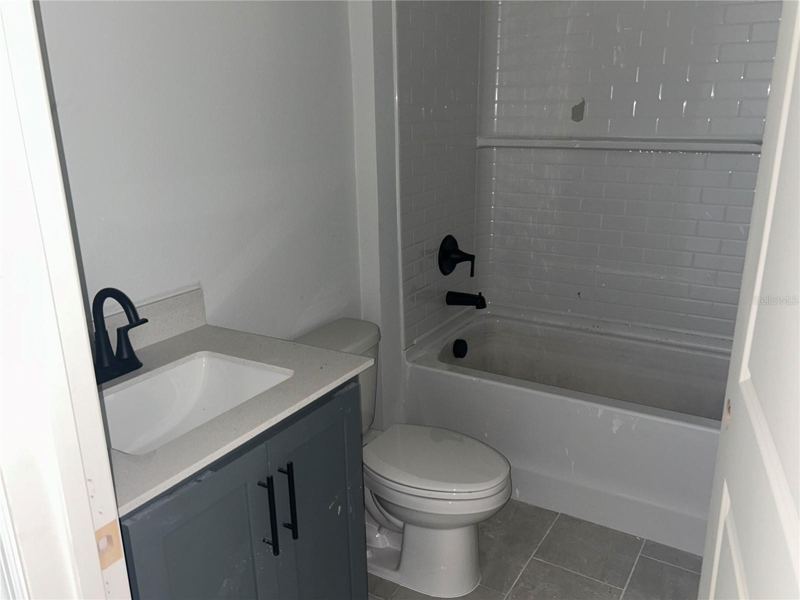 Listing Image #9
