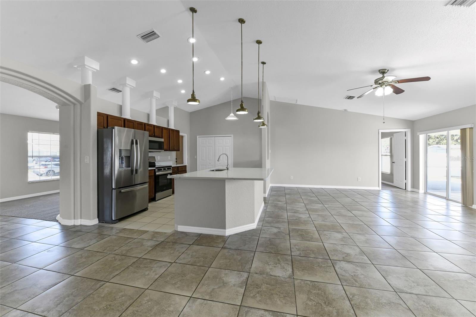 Listing Image #7