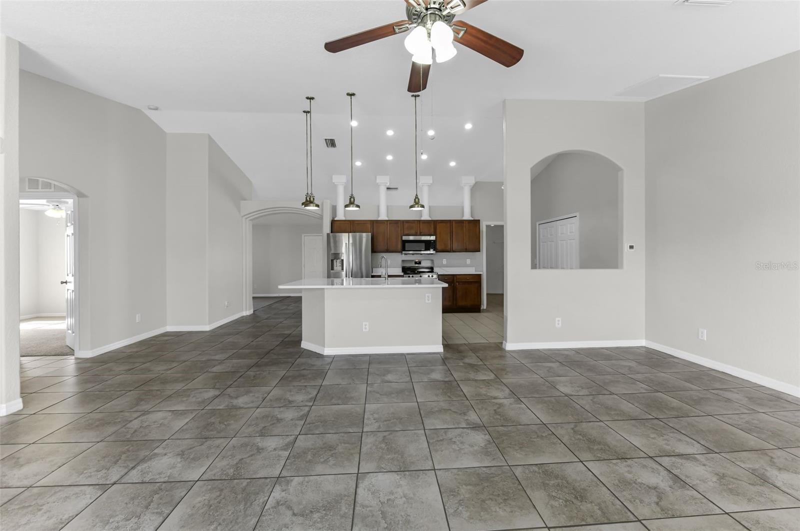 Listing Image #8