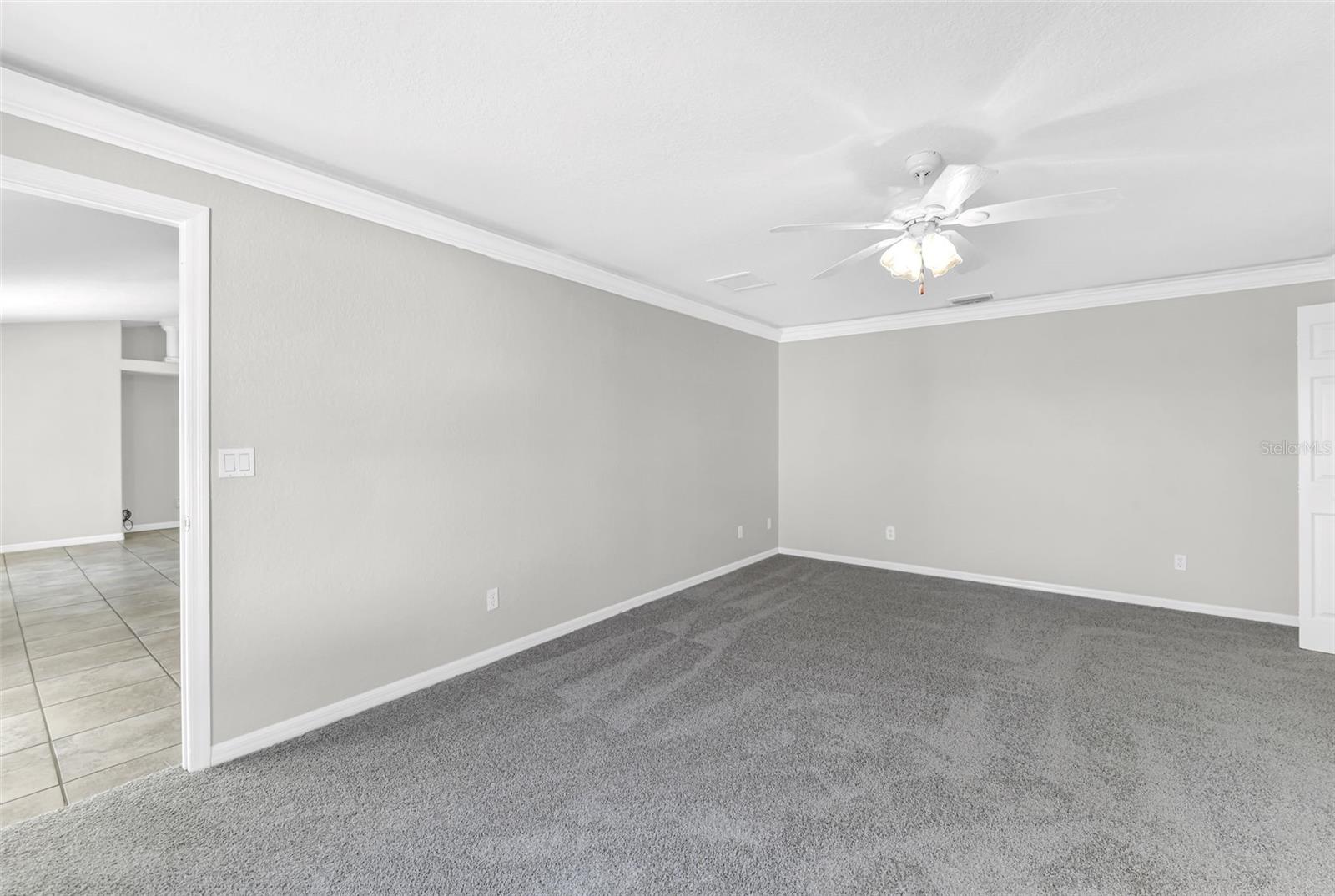 Listing Image #12