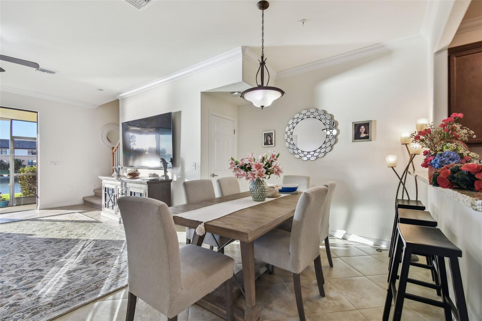 Listing Image #10