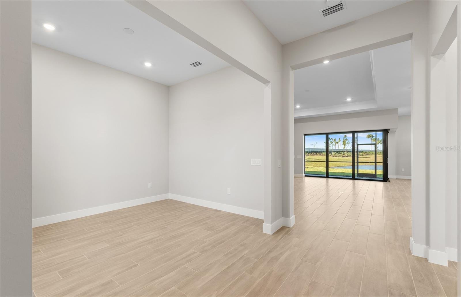Listing Image #7