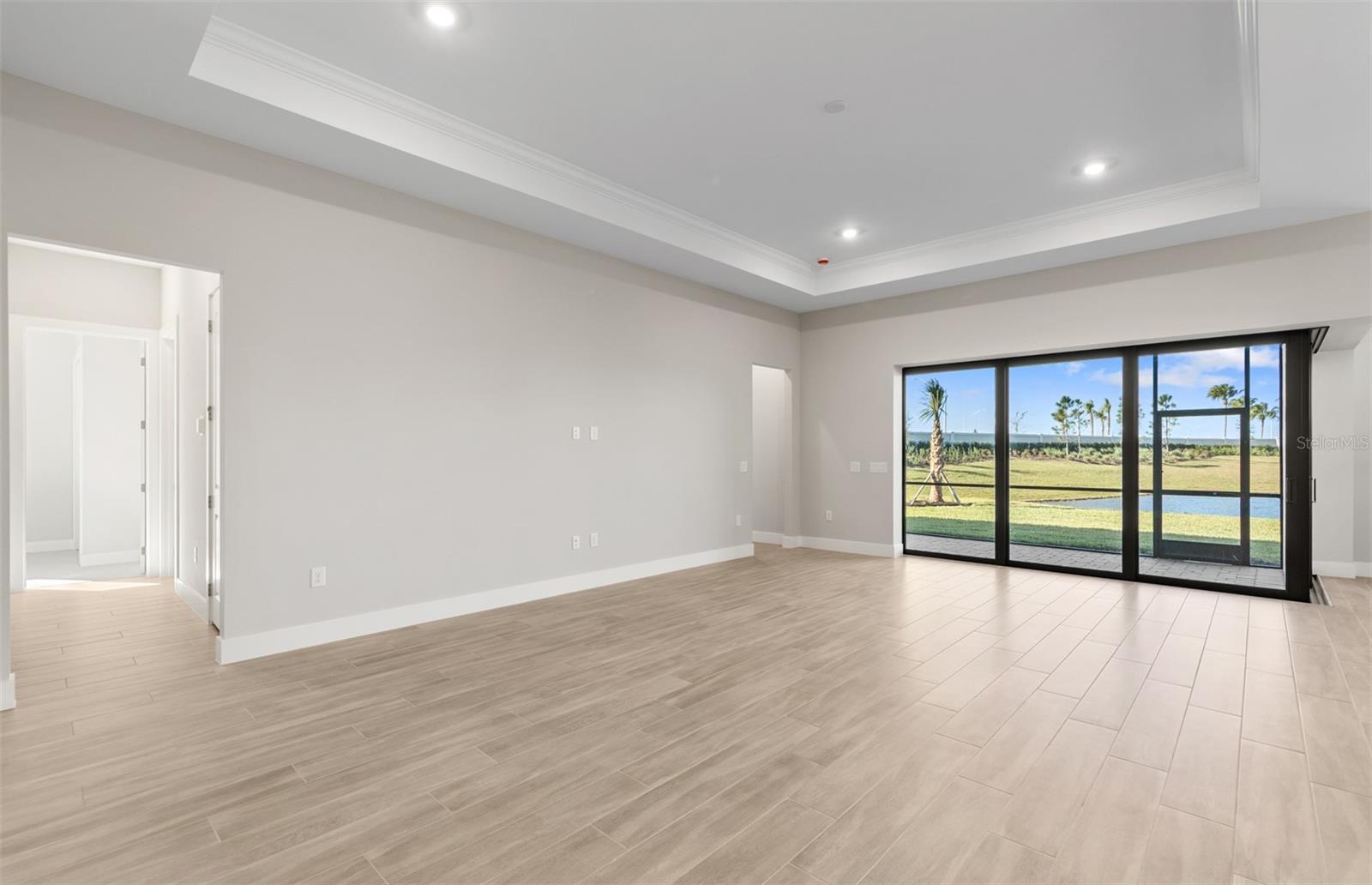 Listing Image #13