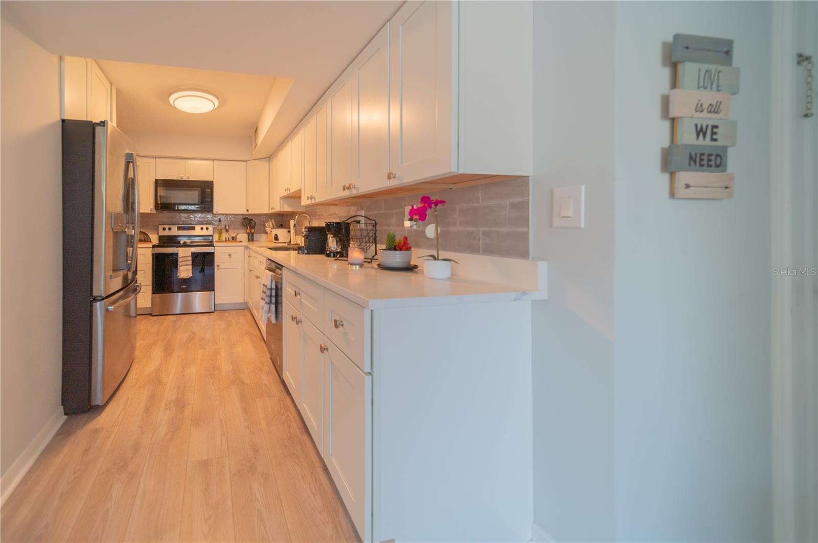 Listing Image #8