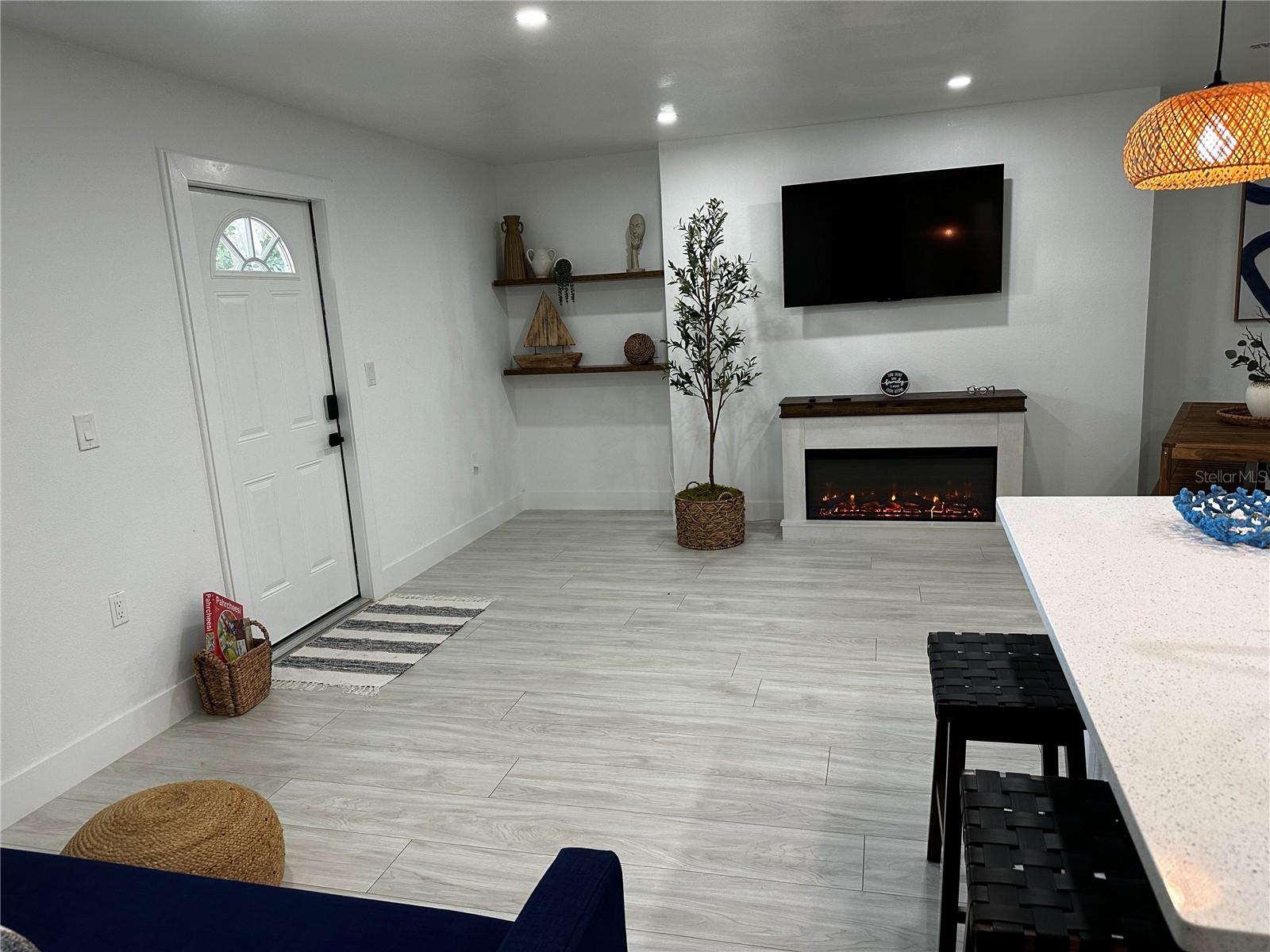 Listing Image #29
