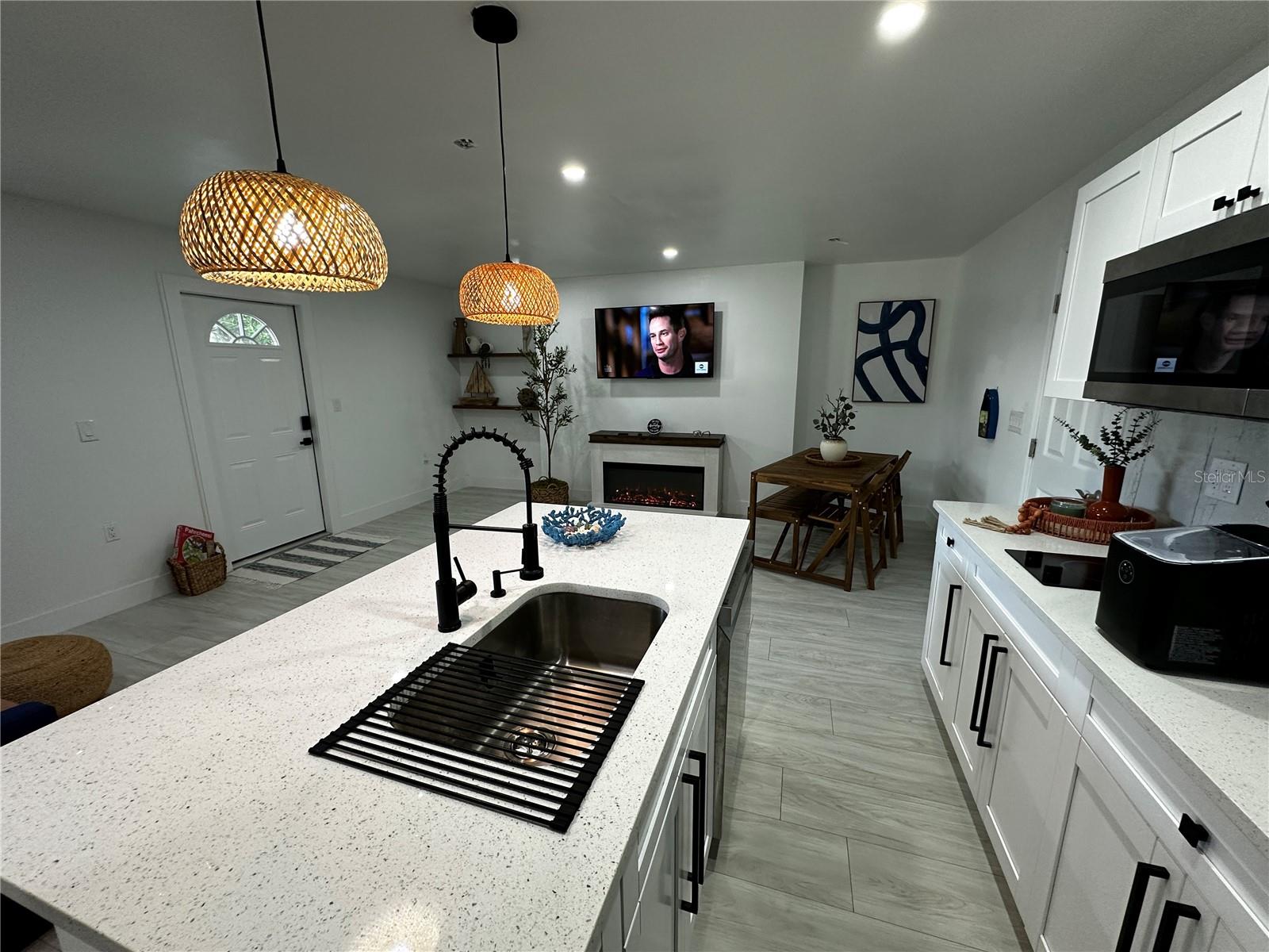 Listing Image #33