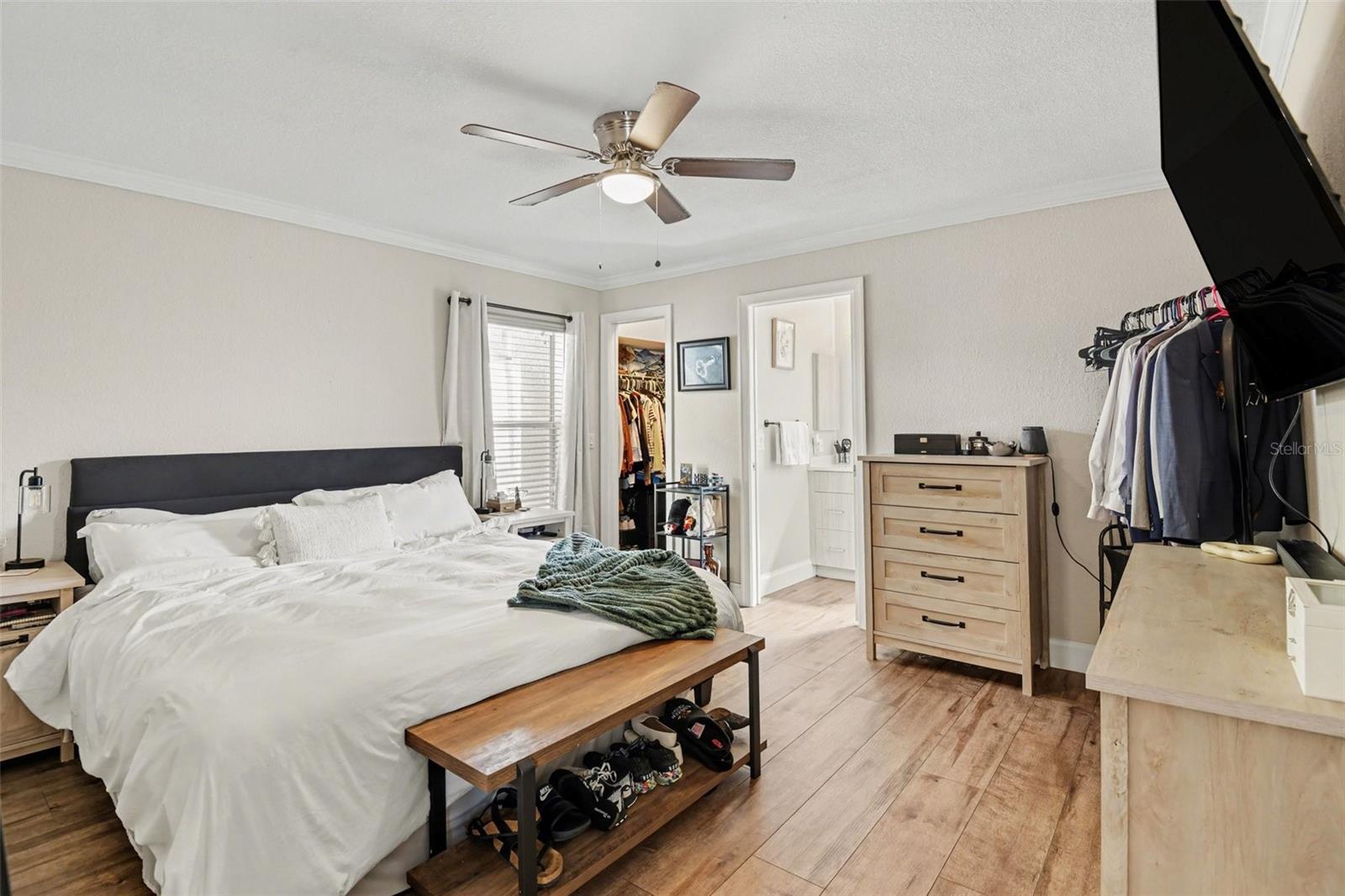 Listing Image #13