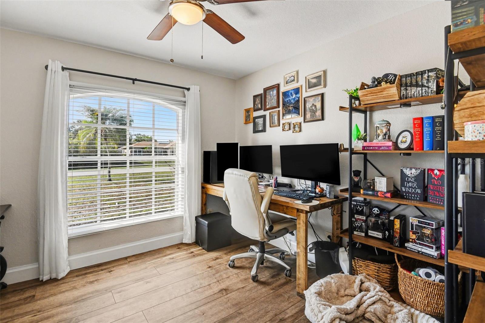 Listing Image #14