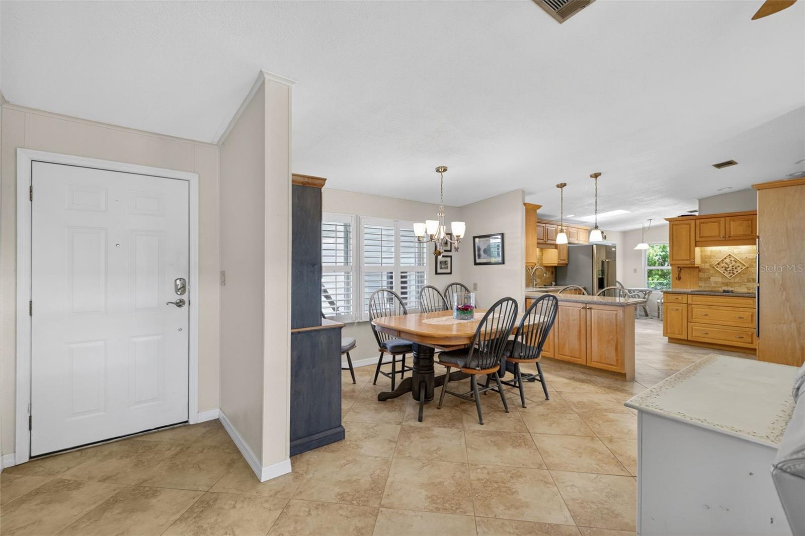 Listing Image #6