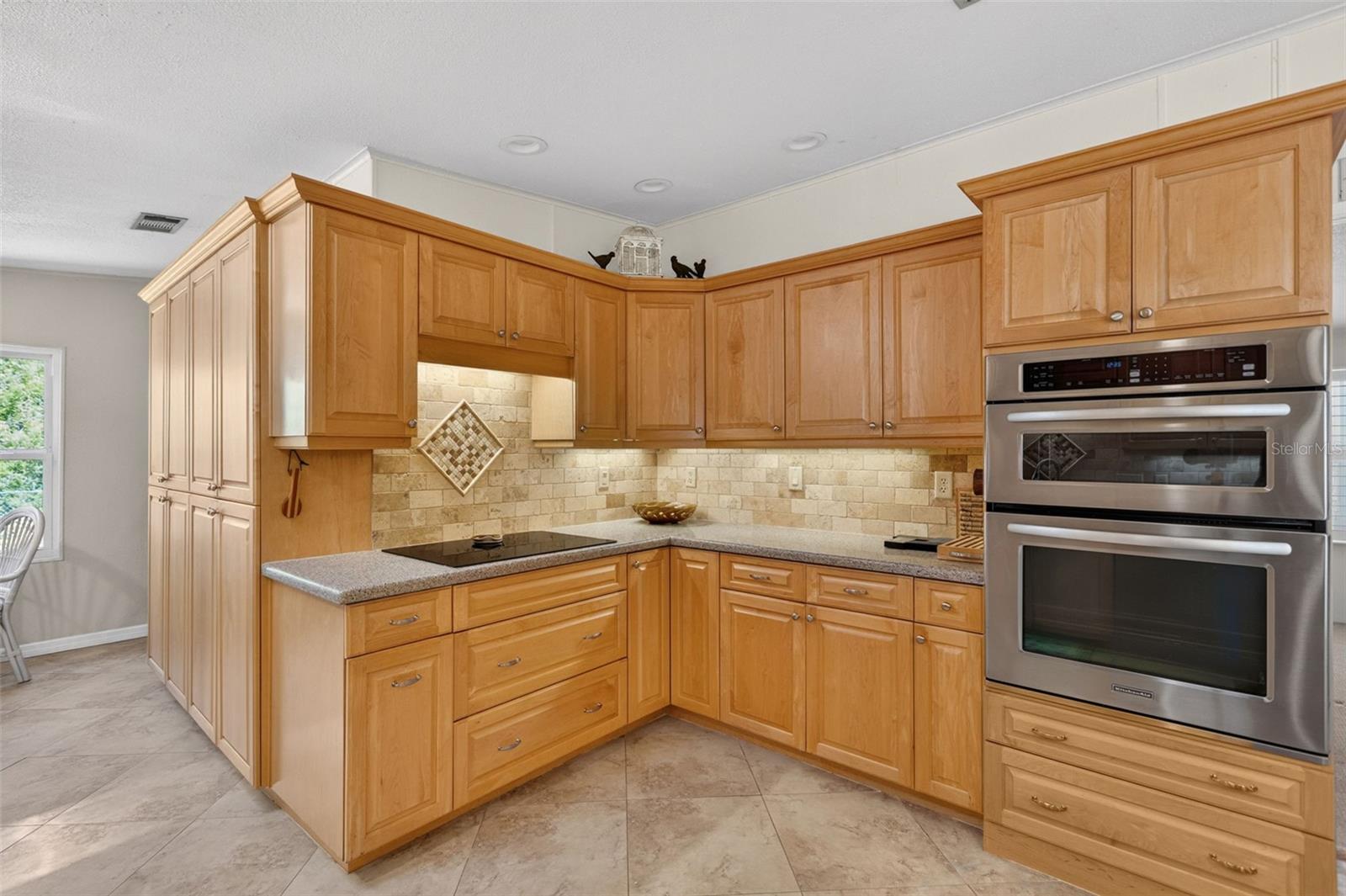 Listing Image #8