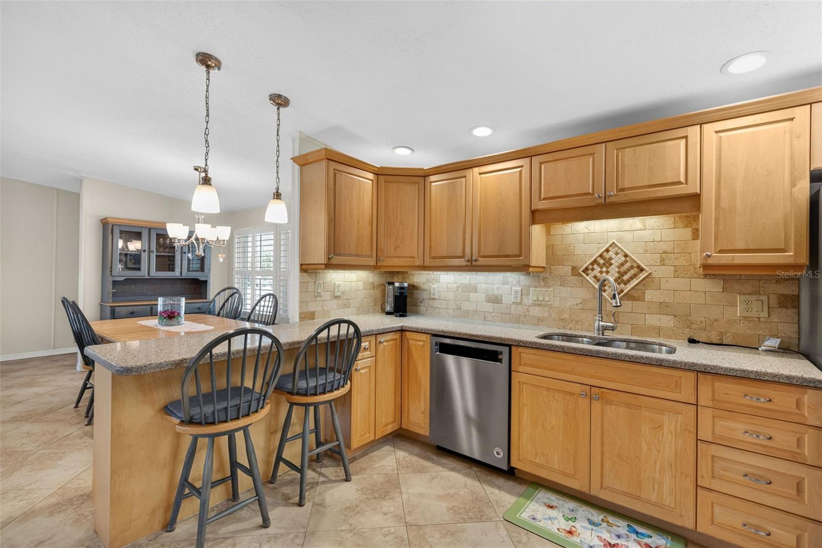 Listing Image #9