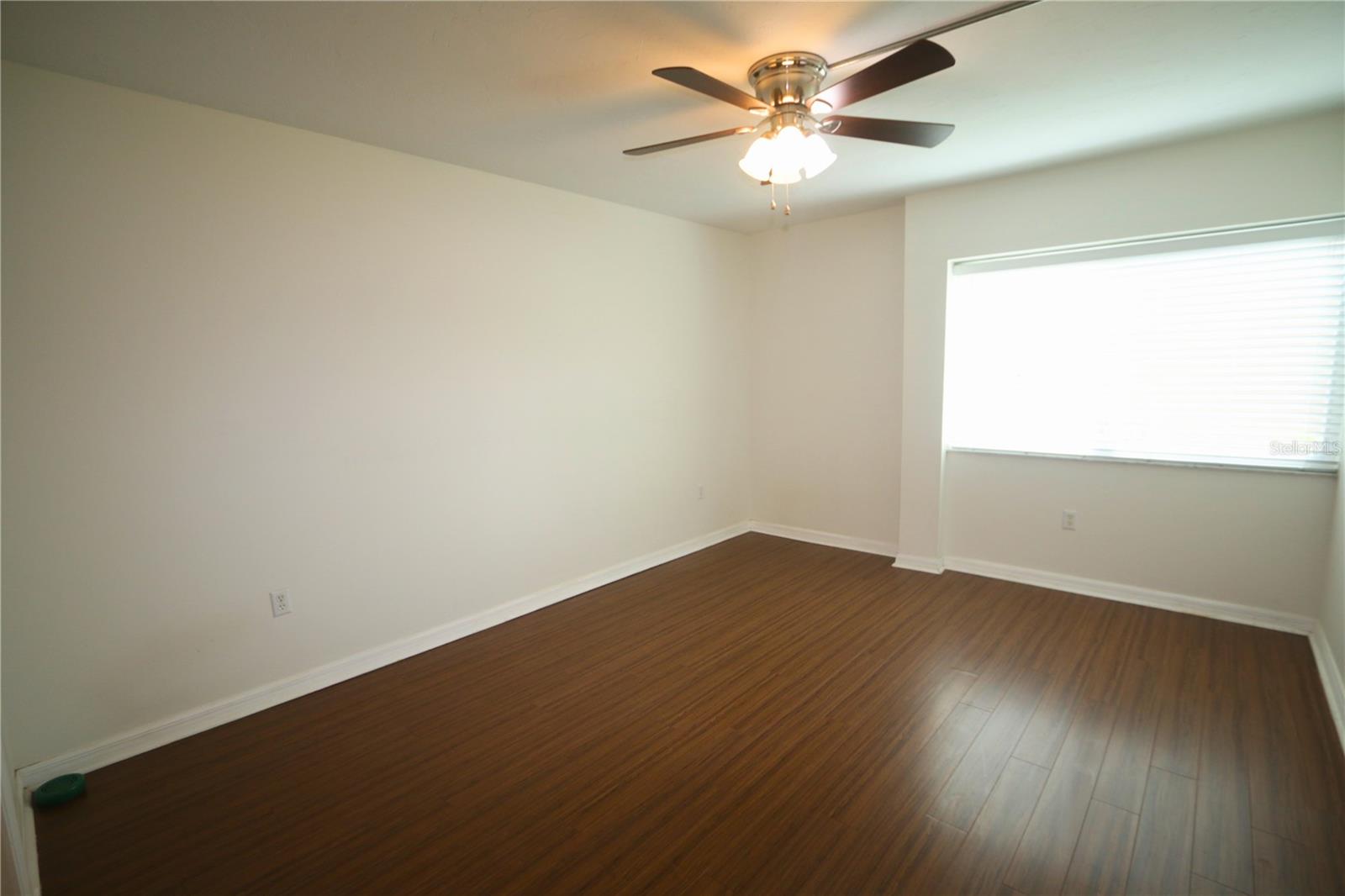 Listing Image #13