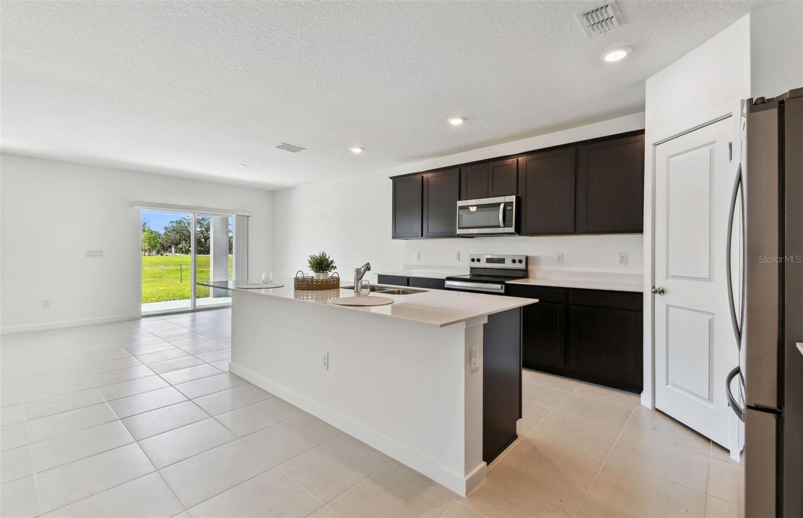 Listing Image #4