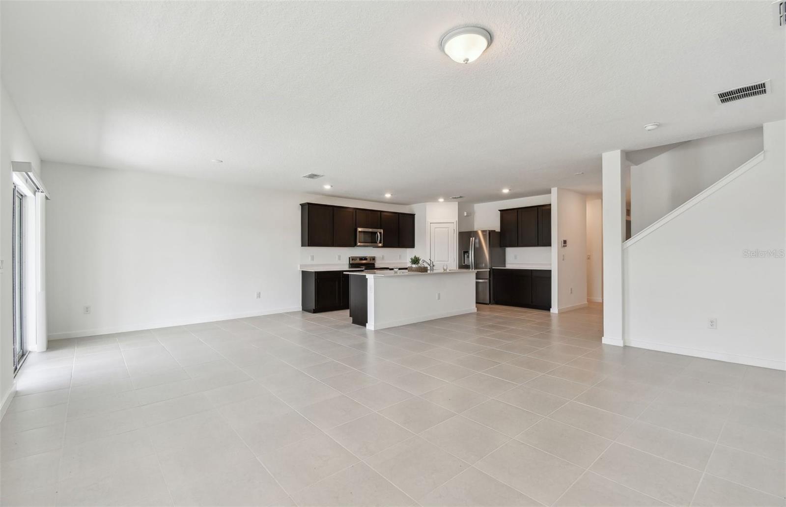 Listing Image #8