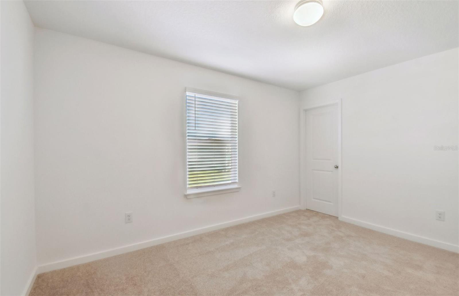 Listing Image #15
