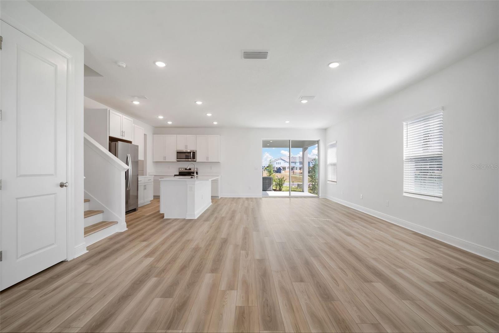 Listing Image #6