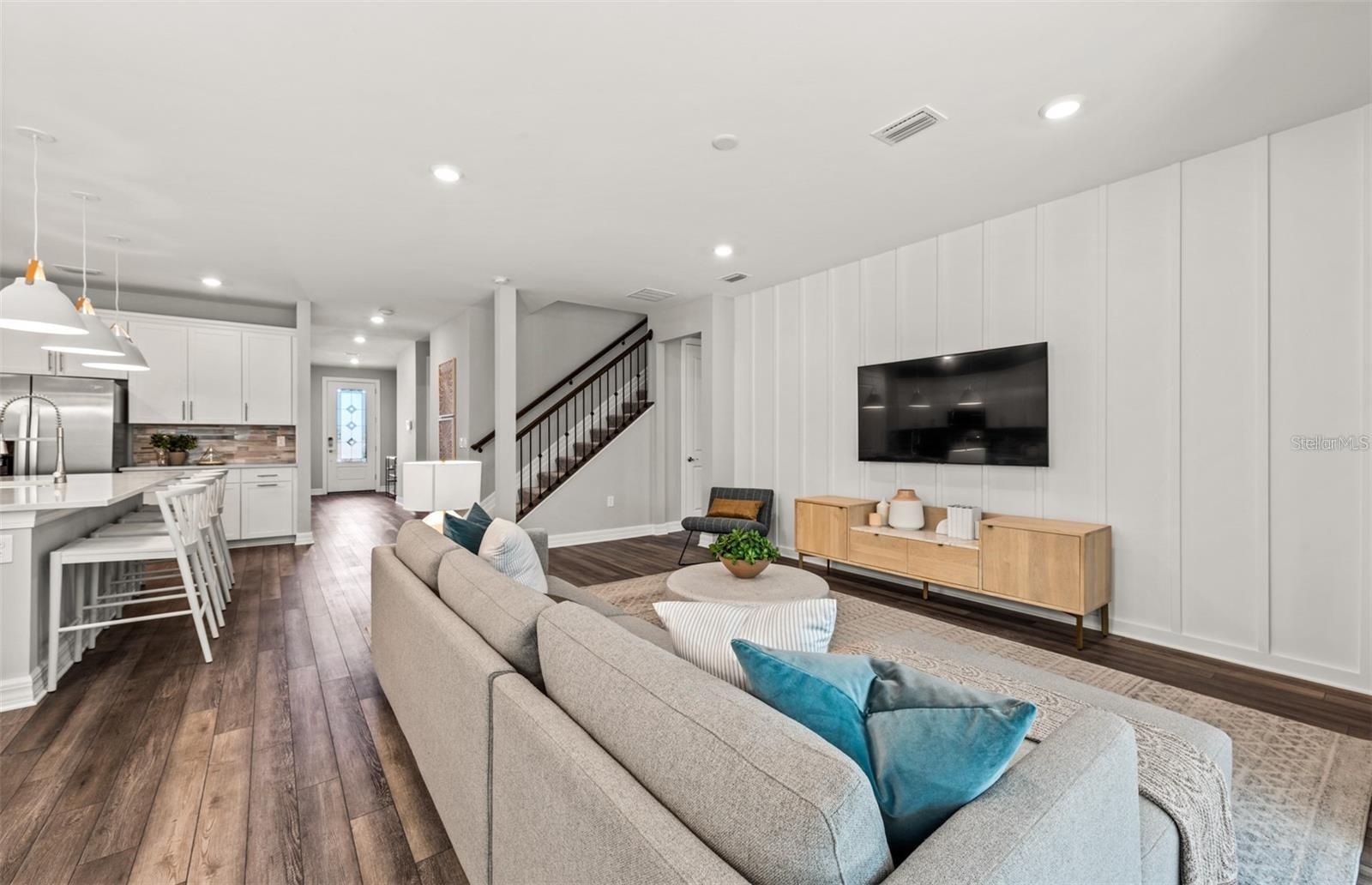 Listing Image #8