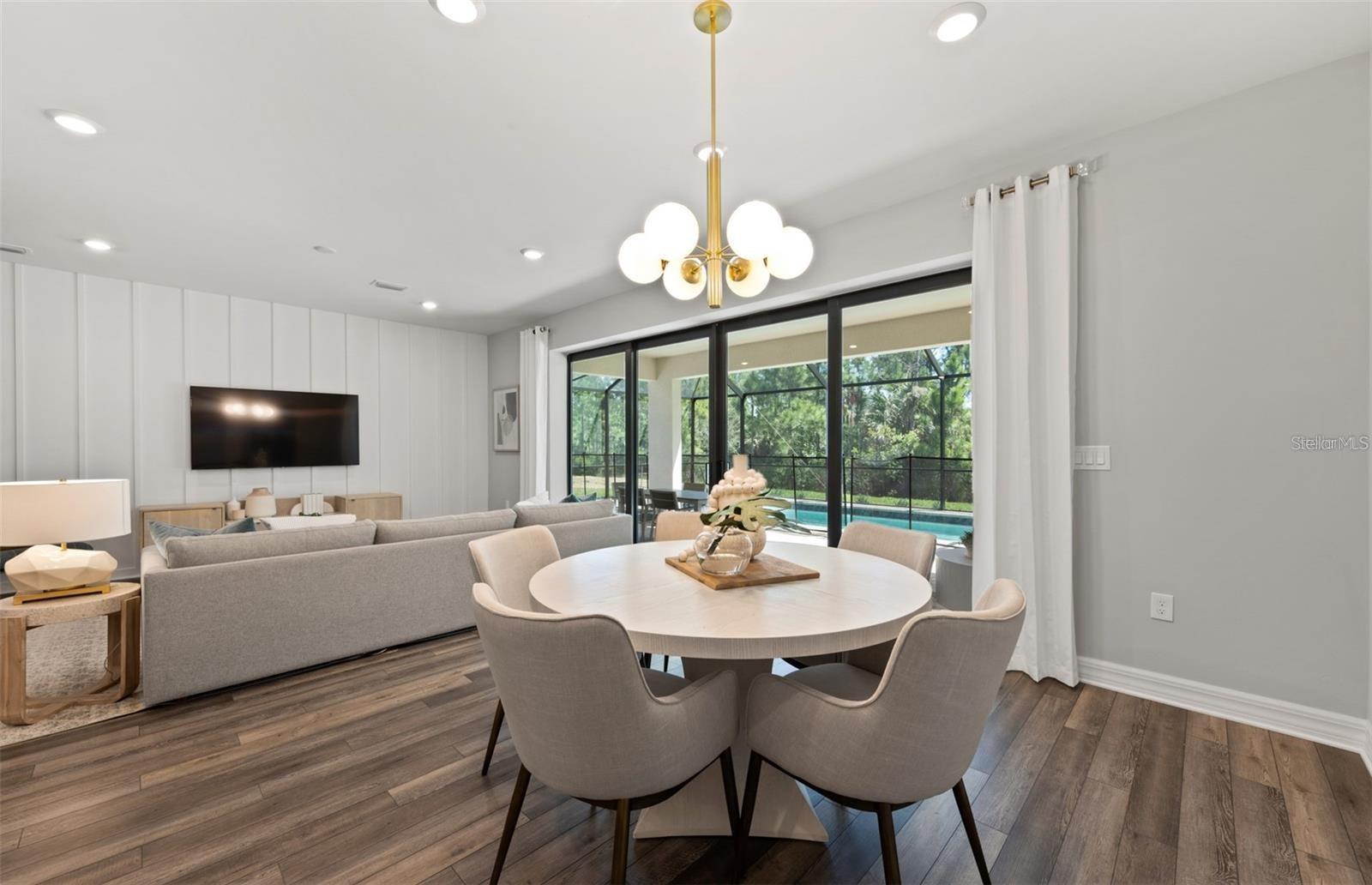 Listing Image #10
